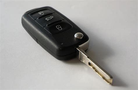 Zylinder austauschen - Autoschlüssel für Lupo 1.0 ohne Schlüssel nachmachen